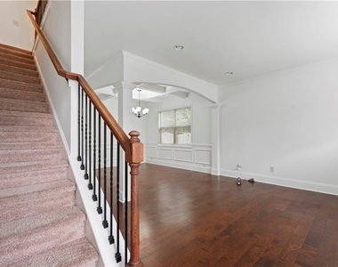 2080 Redbarn Court - Photo Thumbnail 5