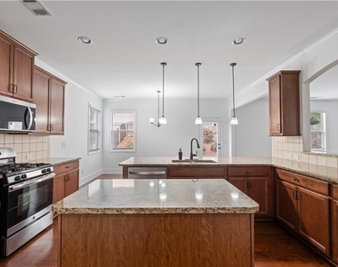 2080 Redbarn Court - Photo Thumbnail 17
