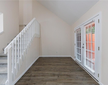 1248 Falling Water Drive Se - Photo Thumbnail 13