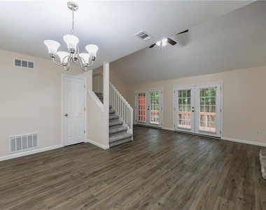 1248 Falling Water Drive Se - Photo Thumbnail 9