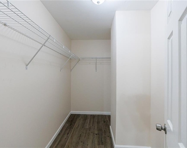 1248 Falling Water Drive Se - Photo Thumbnail 28