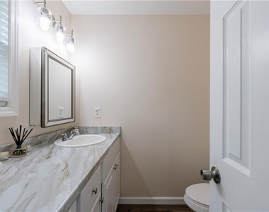 1248 Falling Water Drive Se - Photo Thumbnail 19
