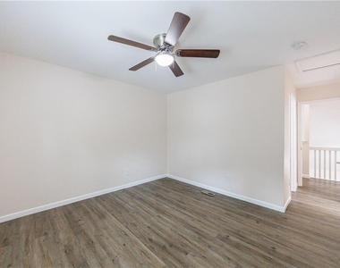 1248 Falling Water Drive Se - Photo Thumbnail 26