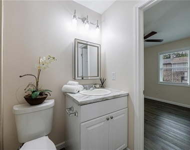 1248 Falling Water Drive Se - Photo Thumbnail 27