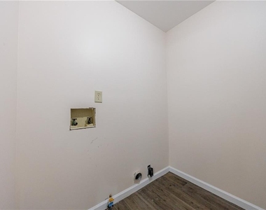 1248 Falling Water Drive Se - Photo Thumbnail 29
