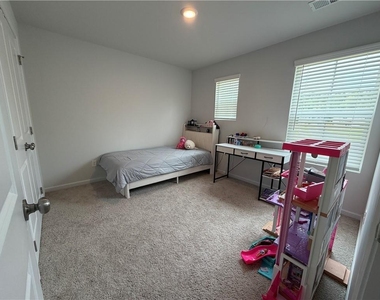 54 Autumnwood Court - Photo Thumbnail 16