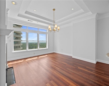 3334 Peachtree Road Ne - Photo Thumbnail 13
