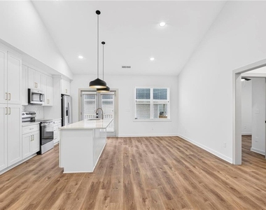 122 Hilltop Drive Sw - Photo Thumbnail 6