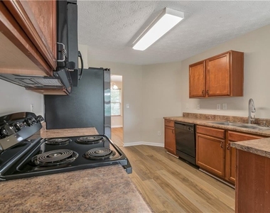 3168 Meadow Point Drive - Photo Thumbnail 6