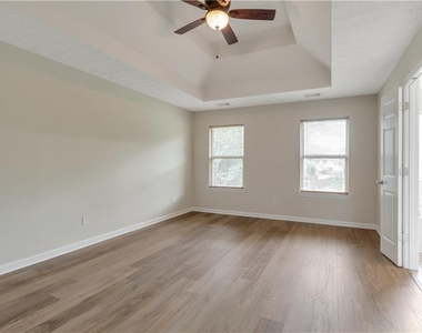 3168 Meadow Point Drive - Photo Thumbnail 17