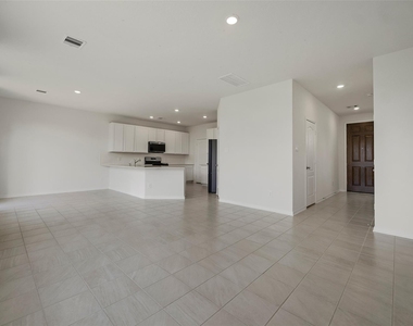 21111 Salton Sea Lane - Photo Thumbnail 9