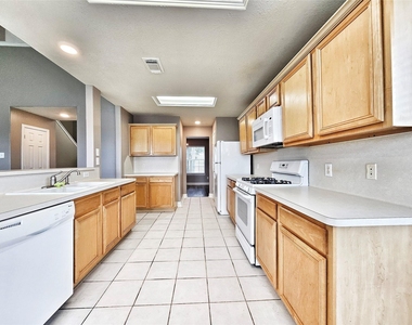 20503 Hidden Point Lane - Photo Thumbnail 4