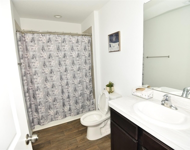 16684 Lonely Pines Drive - Photo Thumbnail 12