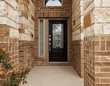 8903 Lost Castle Way - Photo Thumbnail 1