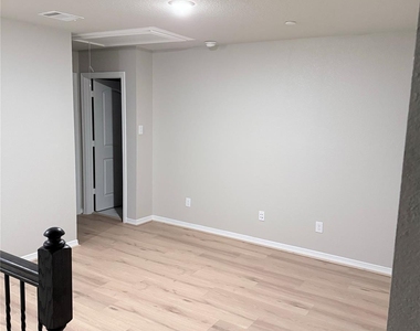 2830 Scanlan Meadow - Photo Thumbnail 11