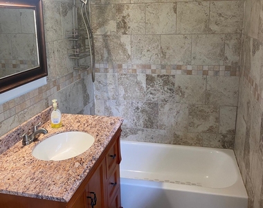 512 Wilmington Drive - Photo Thumbnail 9