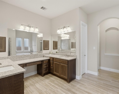 11218 Oudney Court - Photo Thumbnail 25