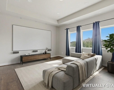11218 Oudney Court - Photo Thumbnail 28