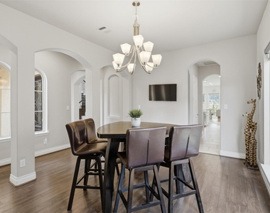 11218 Oudney Court - Photo Thumbnail 4
