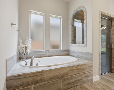 11218 Oudney Court - Photo Thumbnail 27