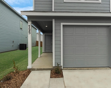 725 Wagtail Drive - Photo Thumbnail 2