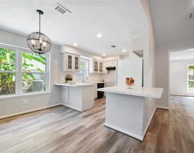 1726 Ashford Hollow Lane - Photo Thumbnail 11