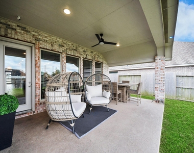 1711 Rustling Creek Drive - Photo Thumbnail 30