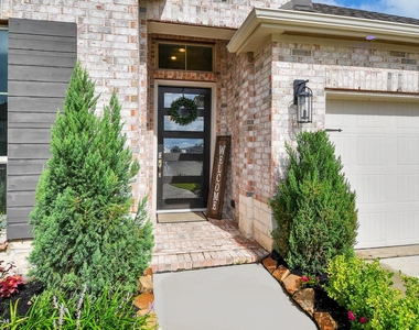 1711 Rustling Creek Drive - Photo Thumbnail 1