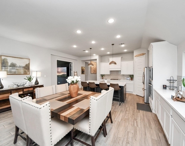 1711 Rustling Creek Drive - Photo Thumbnail 14