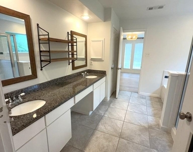 2106 Lexington Woods Drive - Photo Thumbnail 16