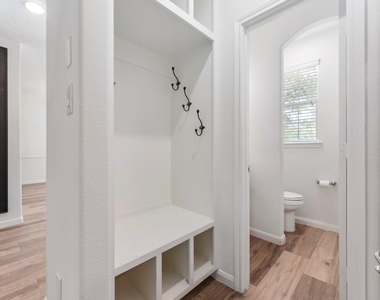 2 Granite Path Place - Photo Thumbnail 20