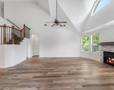 2 Granite Path Place - Photo Thumbnail 12