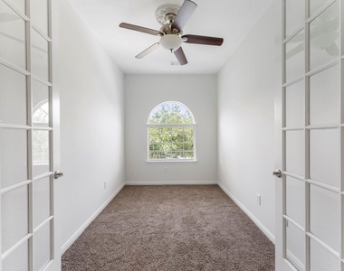 2 Granite Path Place - Photo Thumbnail 24