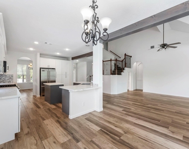 2 Granite Path Place - Photo Thumbnail 10
