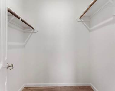 2 Granite Path Place - Photo Thumbnail 18