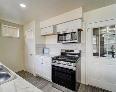8851 Alcott - Photo Thumbnail 10