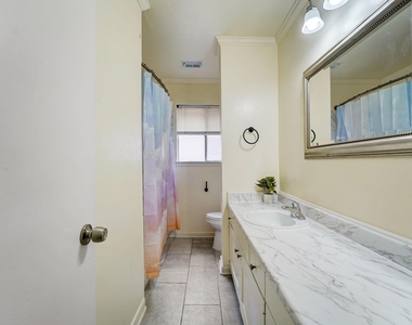 8851 Alcott - Photo Thumbnail 19