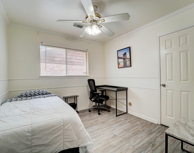 8851 Alcott - Photo Thumbnail 17