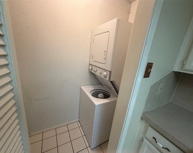 14777 Wunderlich Drive - Photo Thumbnail 8