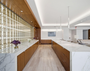 2047 Westcreek Lane - Photo Thumbnail 22