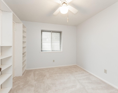 6818 Brockington Drive - Photo Thumbnail 22
