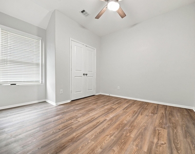 19114 Sangro Drive - Photo Thumbnail 21