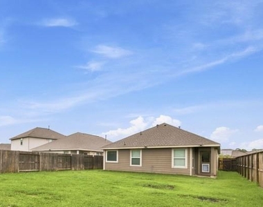 19114 Sangro Drive - Photo Thumbnail 24