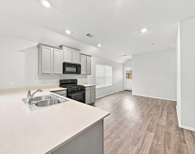19114 Sangro Drive - Photo Thumbnail 10