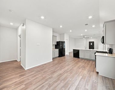 19114 Sangro Drive - Photo Thumbnail 11
