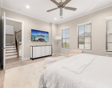 3334 Beverly Forest Drive - Photo Thumbnail 15