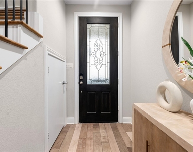 3334 Beverly Forest Drive - Photo Thumbnail 5