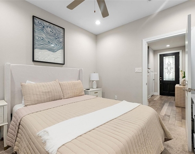 3334 Beverly Forest Drive - Photo Thumbnail 7