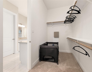 3334 Beverly Forest Drive - Photo Thumbnail 19