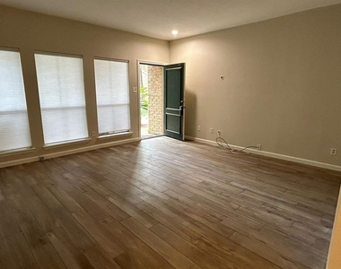 2100 Tanglewilde Street - Photo Thumbnail 9